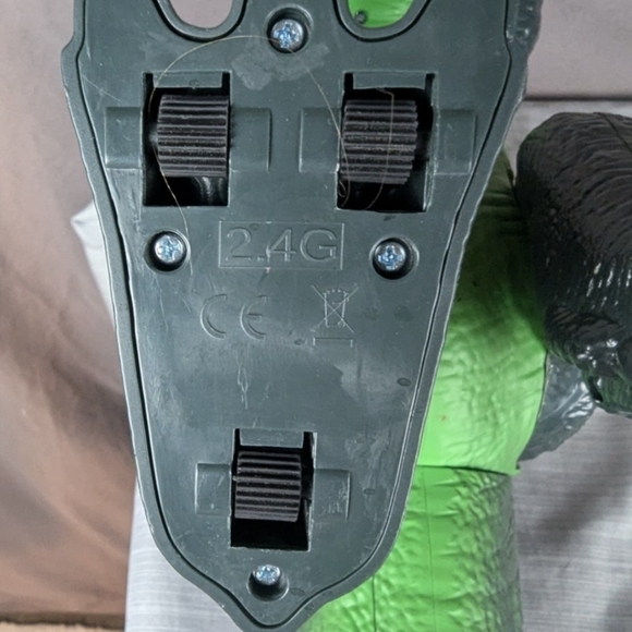 RC dinosaur (RC NOT INCLUDED) excellent condition - Picture 9 of 12